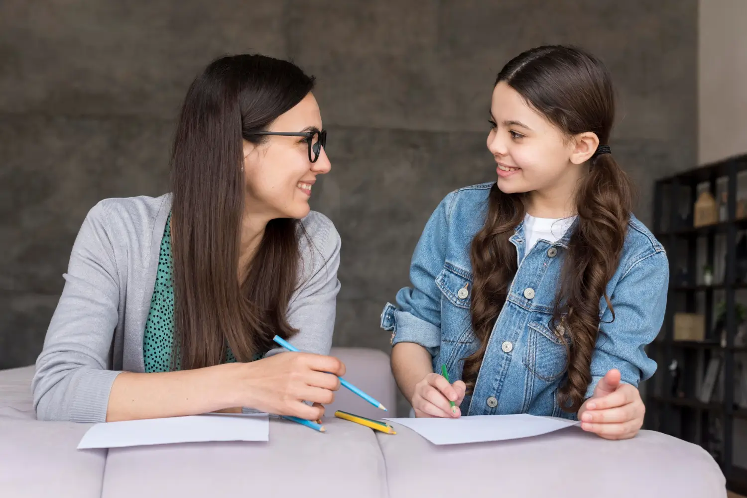 Professional tutors for Dubai expat families providing international education support